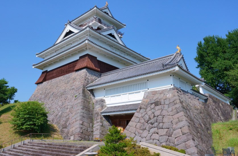 Kaminoyama Castle Ruins , Japan